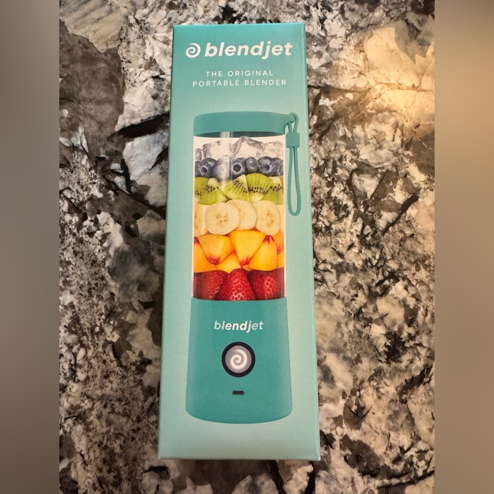 NIB-blendjet 2 Portable Blender